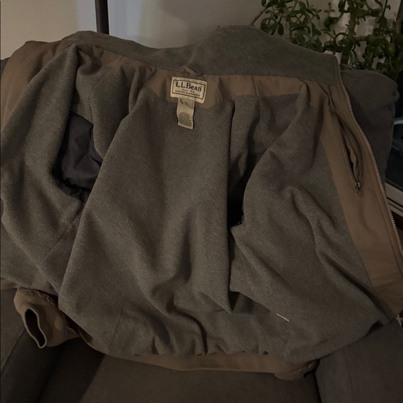 L.L. Bean Men's Tan Bomber Jacket - Picture 4 of 4
